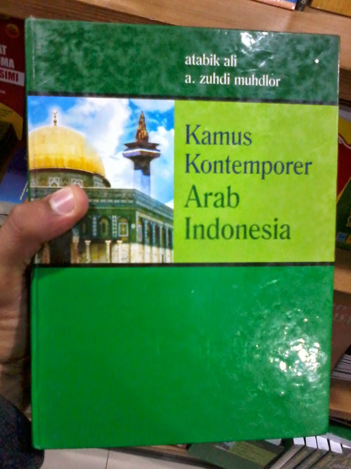 Kamus Kontemporer Arab - Indonesia